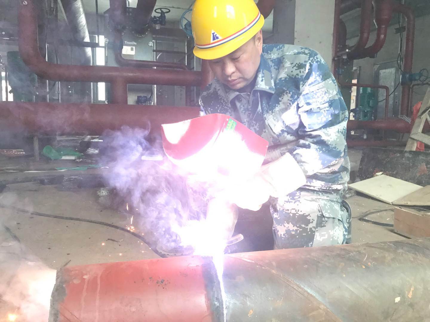 解決管線漏點(diǎn) 他成了“王大拿”