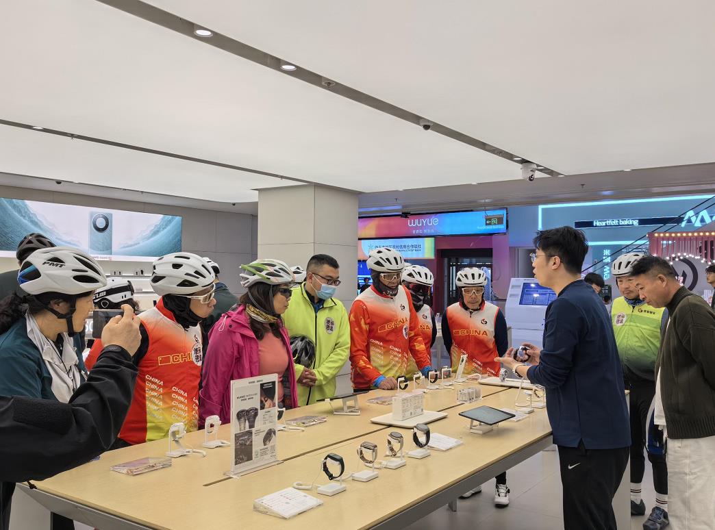 四平華生組織開展城市熱煉 華為運(yùn)動(dòng)健康騎行燃脂活動(dòng)